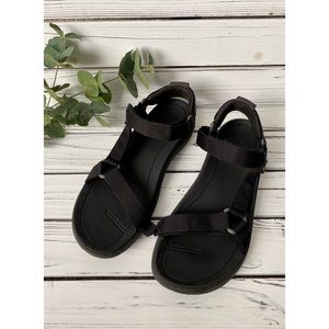 Teva Women’s Sanborn Universal Sandal, Black